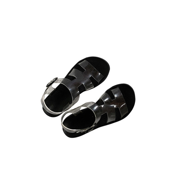 Novi model ženskih sandala sa ravnim đonom i silikonskim remenčićima