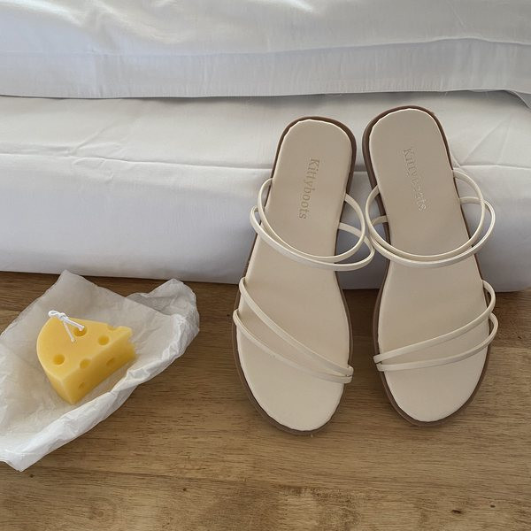 Ležerne ženske sandale s ravnim đonom