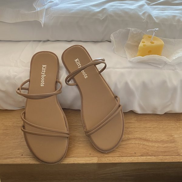 Ležerne ženske sandale s ravnim đonom