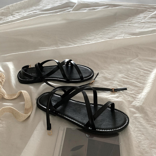 Novi model ležernih ženskih sandala sa tankim remenčićima