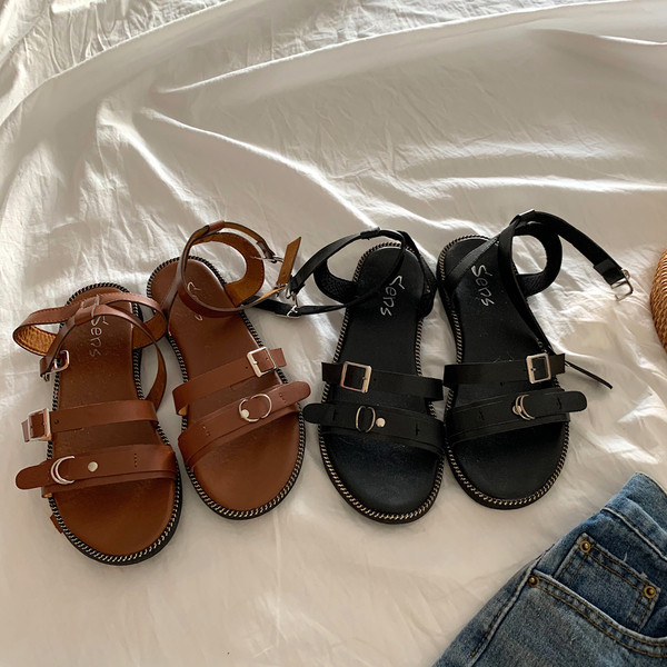 Novi model ženskih kožnih sandala sa kopčom