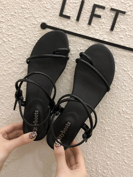 Ženske ležerne sandale od umjetne kože s četvrtastom petom