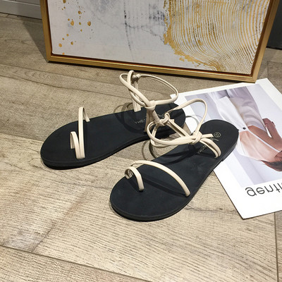 Novi model ženskih sandala kroz prste sa ravnim đonom