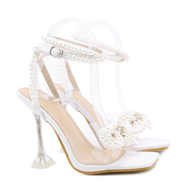 Stilingos moteriškos basutės su 11,5 cm plonu kulnu ir perlais