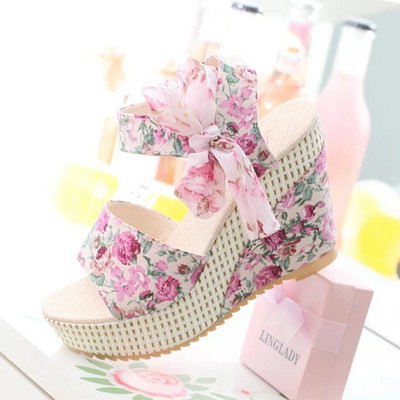 Ženske sandale sa platformom 8 cm i trakom - dva modela