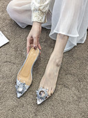 Novi model ženskih špic sandala na visoku petu i kamenčiće