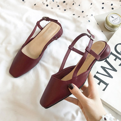 Novi model ženskih sandala od umjetne kože sa trakom