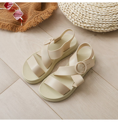 Moderne ženske kožne sandale nekoliko modela