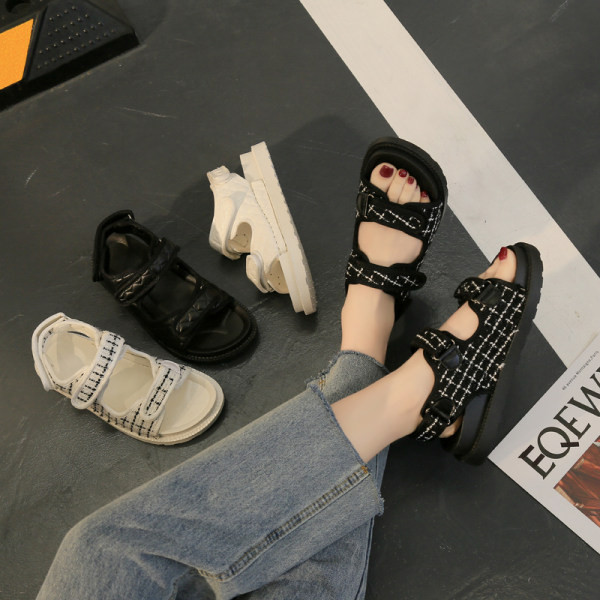 Ležerne ženske sandale sa zakrpama - dva modela