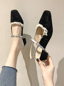 Novi model zatvorenih ženskih sandala sa biserima