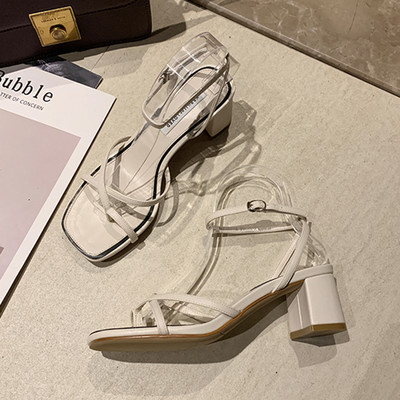 Moteriškos laisvalaikio basutės iš eko odos su kvadratiniu kulnu