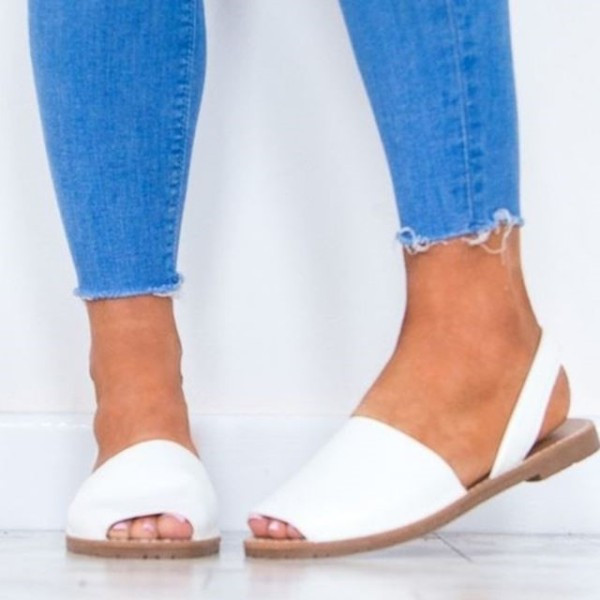 Ljetne sandale od eko antilop kože sa ravnim đonom - velike veličine