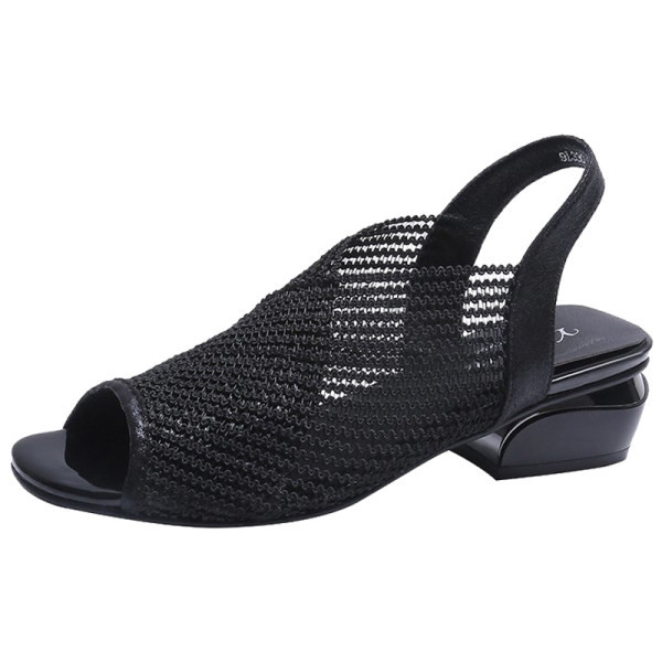 Šiuolaikinės dirbtinės odos basutės žemu storu kulnu