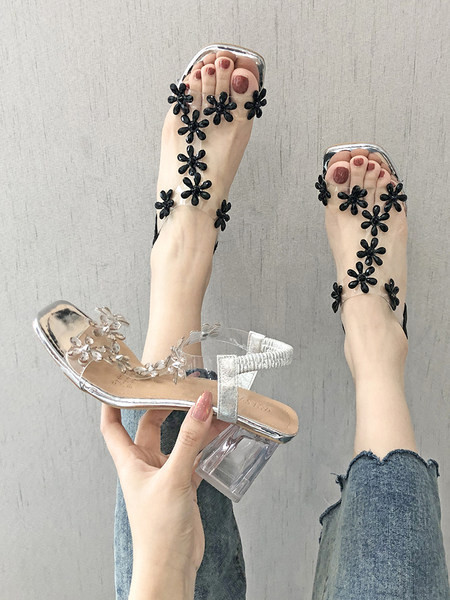 Moderne ženske sandale sa 3D elementima i petom 5 cm