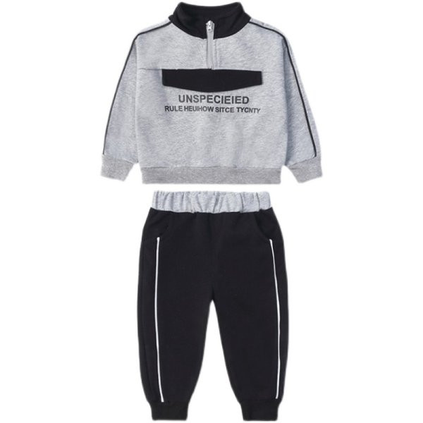 Dječji komplet-bluza i hlače za dječake