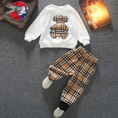 Moderan dječji komplet iz dva dijela - bluza i hlače