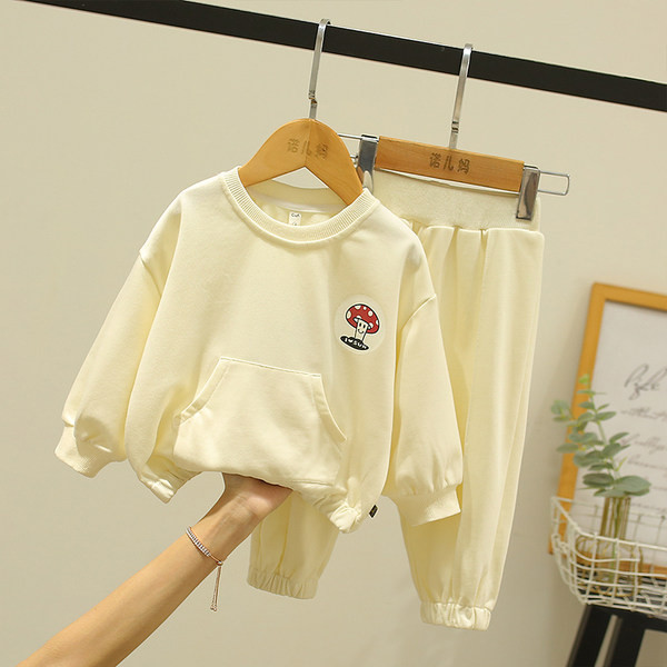 Sportski i dnevni set iz dva dijela - za djevojčice i dječake