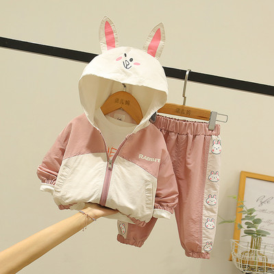 Kapuutsil 3D elemendiga igapäevane komplekt - tüdrukutele ja poistele