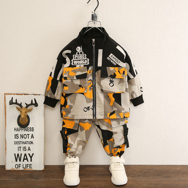 Novi model dječjeg kompleta iz dva dijela za dječake u dvije boje