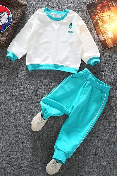 Dječji komplet iz dva dijela - bluza i hlače