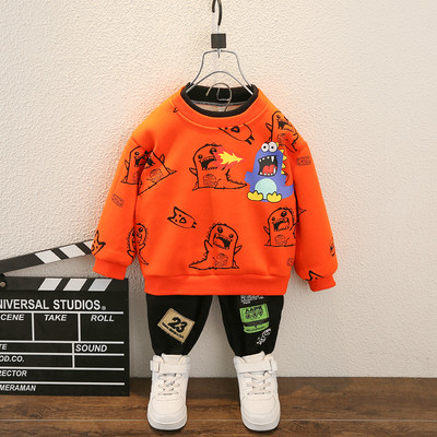 Novi model dječjeg kompleta s aplikacijom za dječake