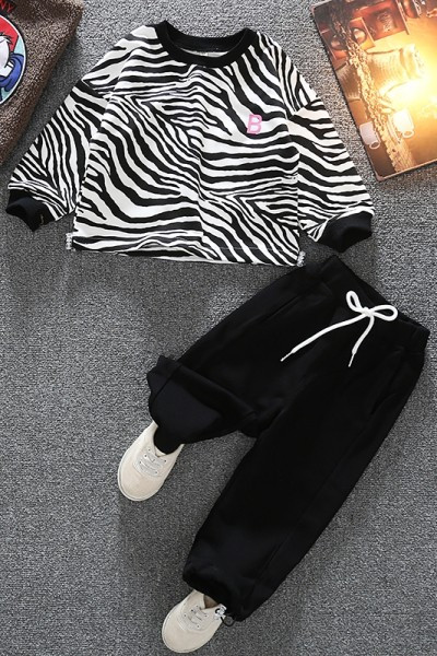 Dječji komplet iz dva dijela - hlače i bluza