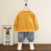 Jauna modeļa bērnu komplekts zēniem no svītrainas blūzes un džinsiem