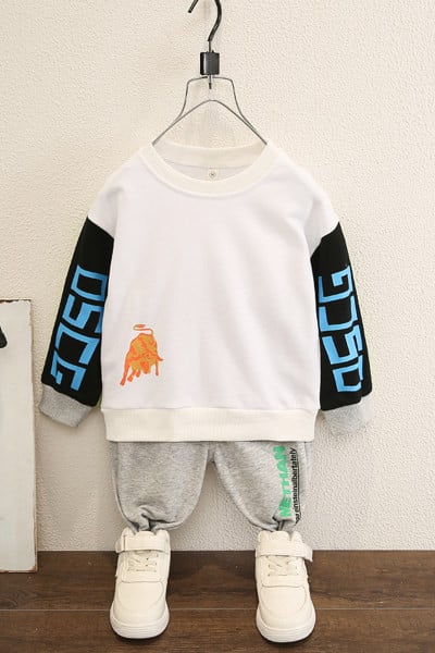 Sportinis vaikiškas palaidinės ir kelnių komplektas berniukams