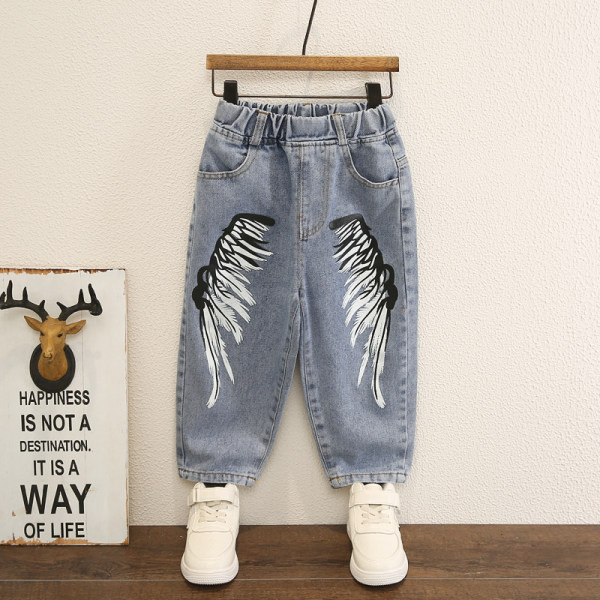 Moderan dječji komplet iz dva dijela bluza + traperice za dječake