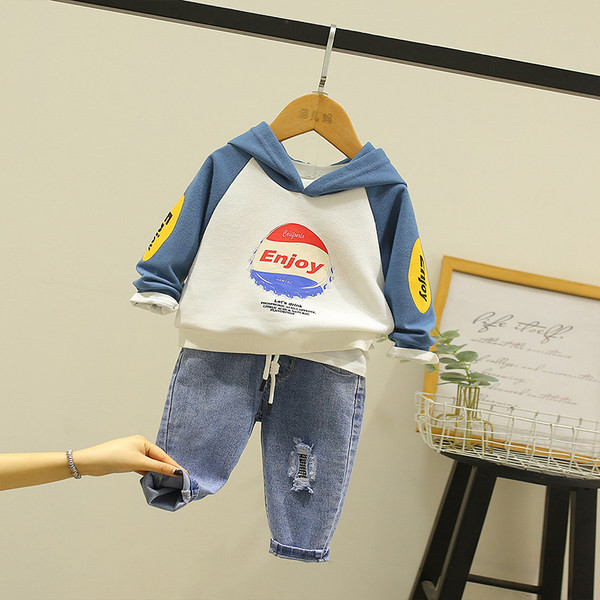 Dječji casual set za dječake od trenirke i traperica