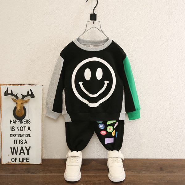 Sportinis vaikiškas rinkinys su dviejų dalių aplikacija