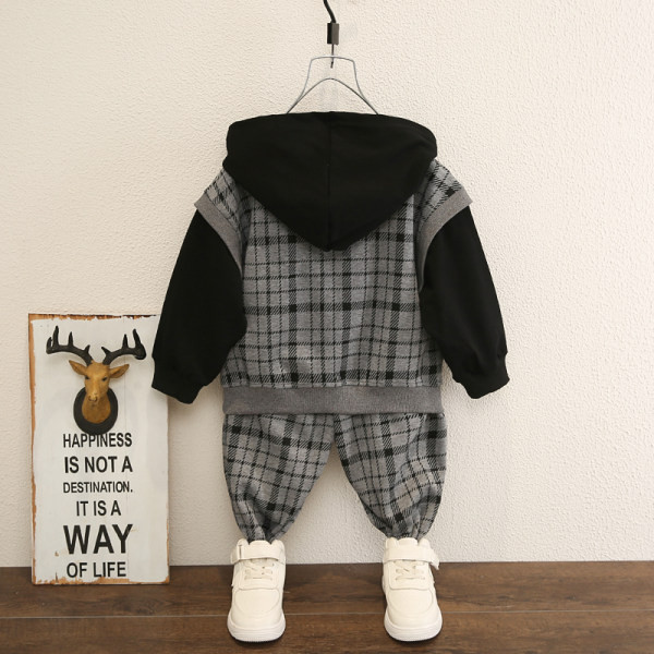 Uue mudeli ruuduline kaheosaline lastekomplekt poistele