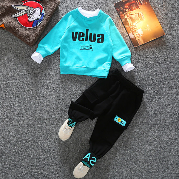 Dnevni set s natpisima za dječake