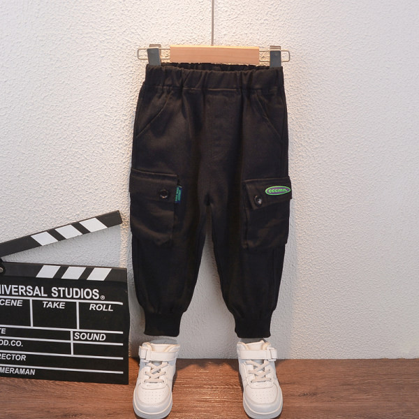 Novi model dječjeg sportsko-dnevnog kompleta iz dva dijela za dječake