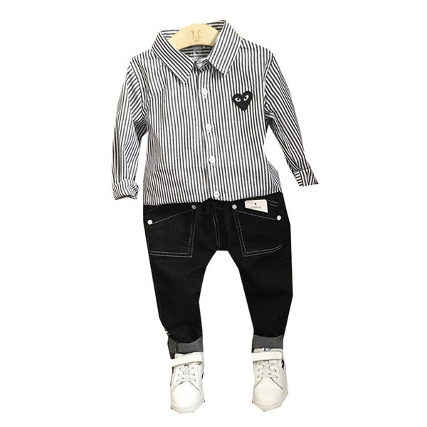 Dječji proljetno-jesenski komplet za dječake - košulja i traperice