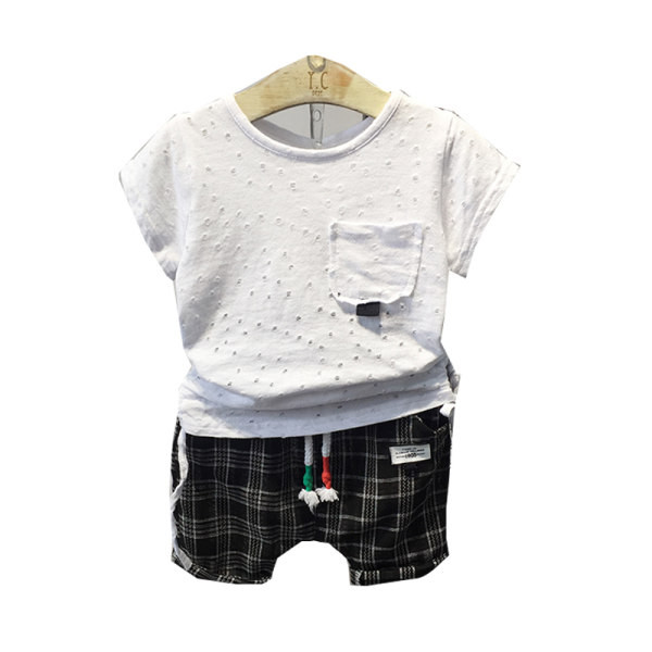 Majica kratkih rukava i kratke hlačice - komplet za dječake