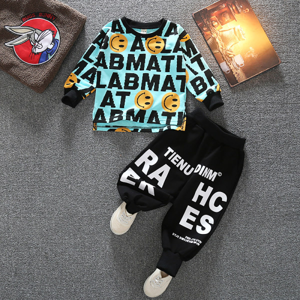 Laste igapäevane komplekt kirjadega - poistele