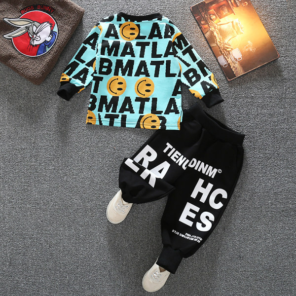 Laste igapäevane komplekt kirjadega - poistele