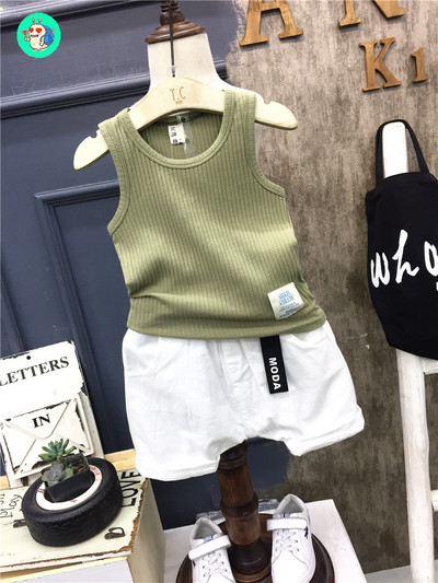 Ljetni set za dječake u majici bez rukava i kratkim hlačama