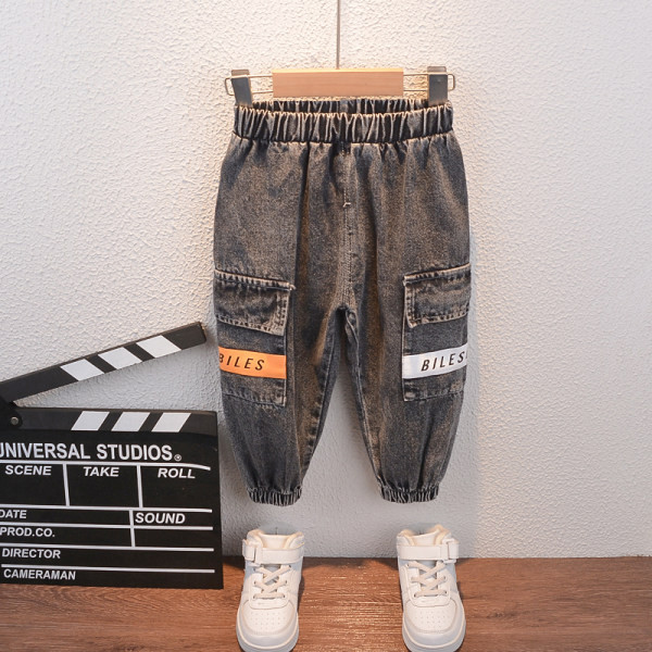 Novi model dječjeg jeans kompleta sakoa i traperica za dječake