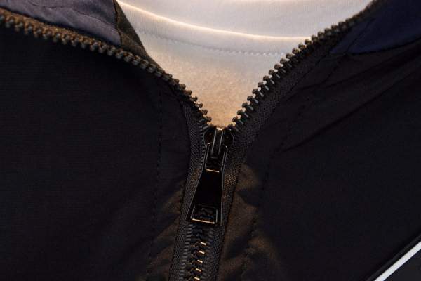 Dječji sportski komplet za dječake u crnoj boji