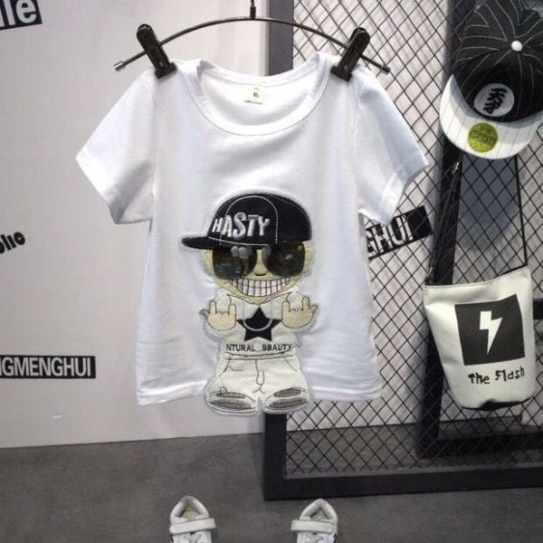 Moderan ljetni komplet majica kratkih rukava s aplikacijom i kratke traperice za dječaka