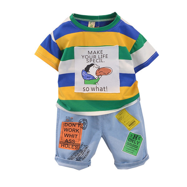 Dnevni dječji set za dječake iz dva dijela primjeren za ljeto