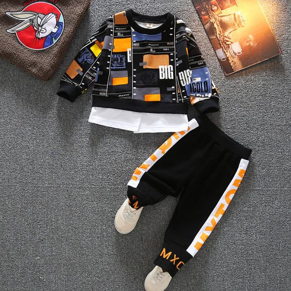 Dječji set u boji s natpisima