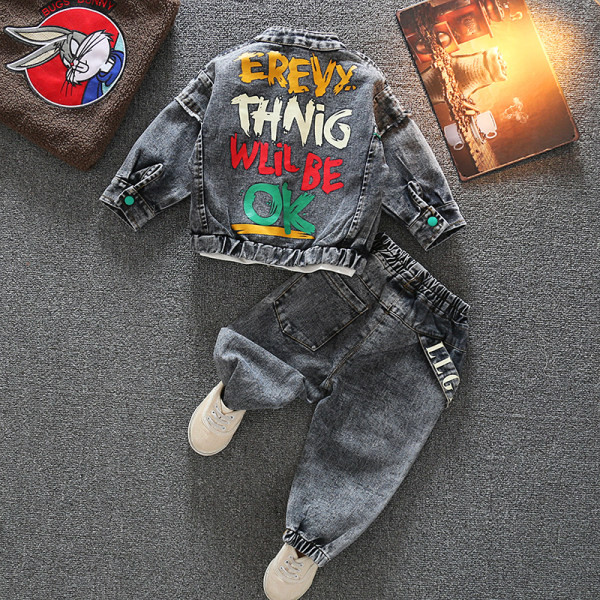 Παιδικό τζιν σετ με κουμπιά και επιγραφές