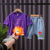 Παιδικό σετ με απλικέ στην μπλούζα και τζιν