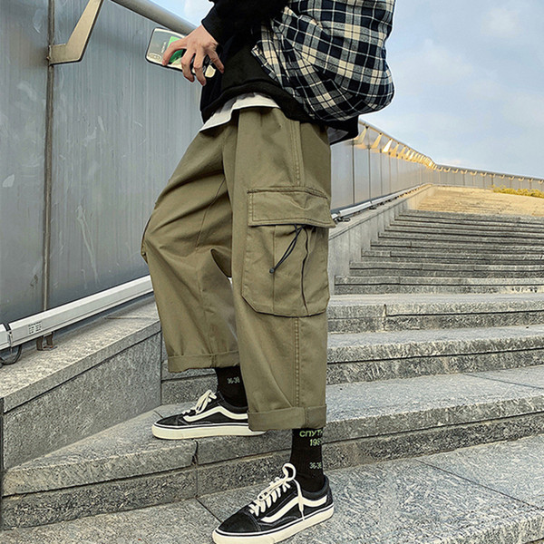 Ανδρικό καθημερινό παντελόνι με πλαϊνές τσέπες