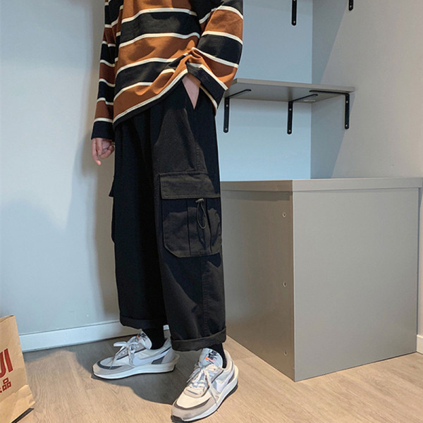 Ανδρικό καθημερινό παντελόνι με πλαϊνές τσέπες