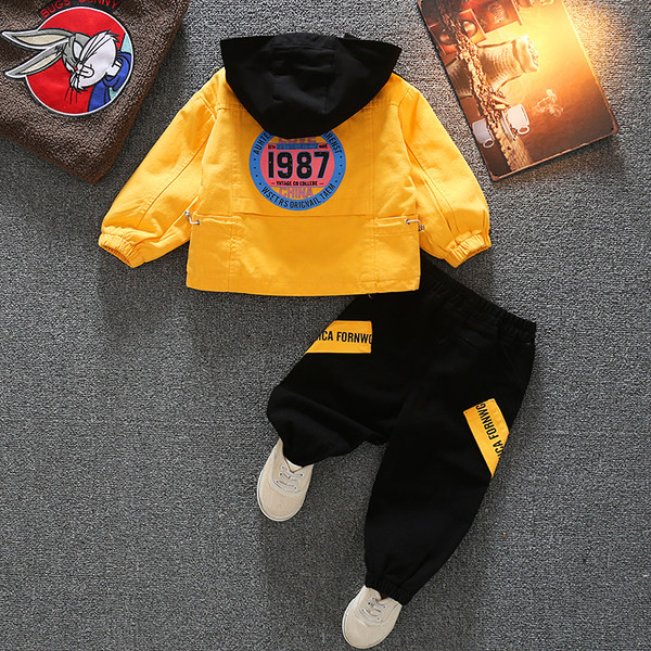 Παιδικό σετ από δύο μέρη - παντελόνι και μπουφάν