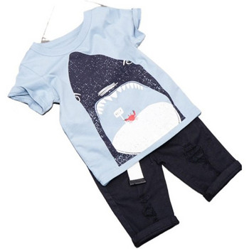 Παιδική καθημερινή φόρμα για αγόρια - μπλουζάκι με απλικέ και τζιν